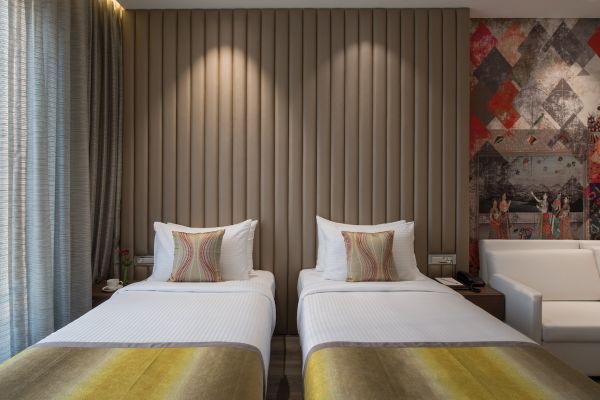 Hotel Eastin Residences Vadodara